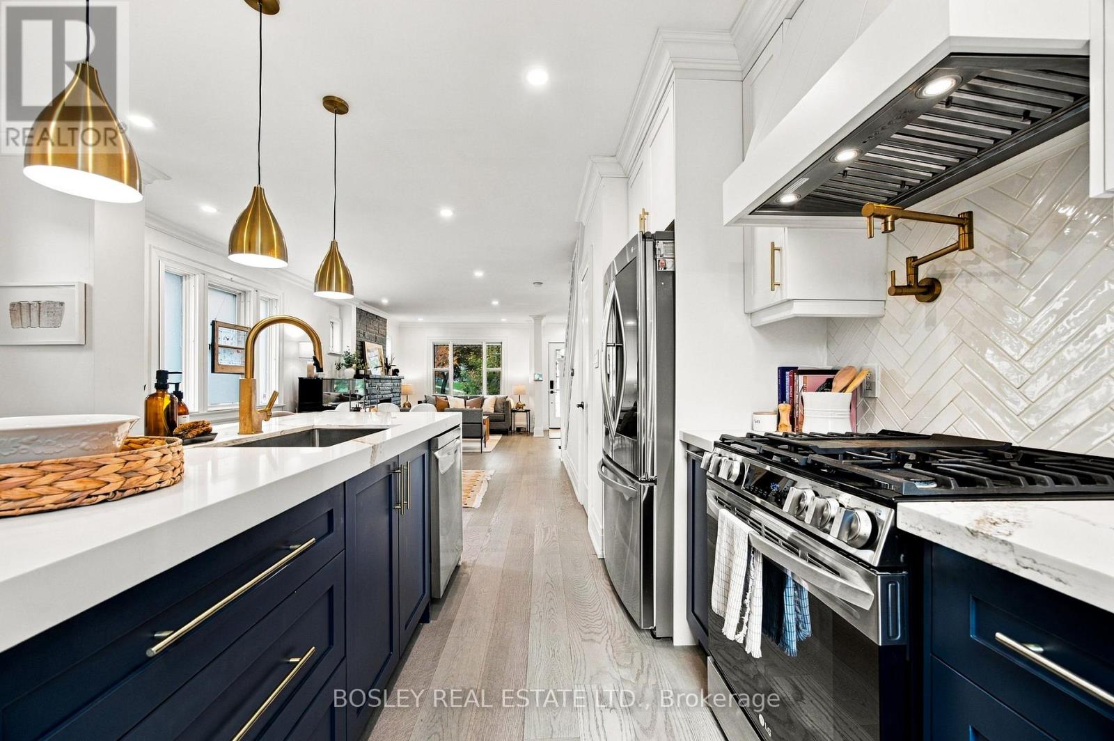 114 West Lynn Avenue, Toronto, ON photo 20