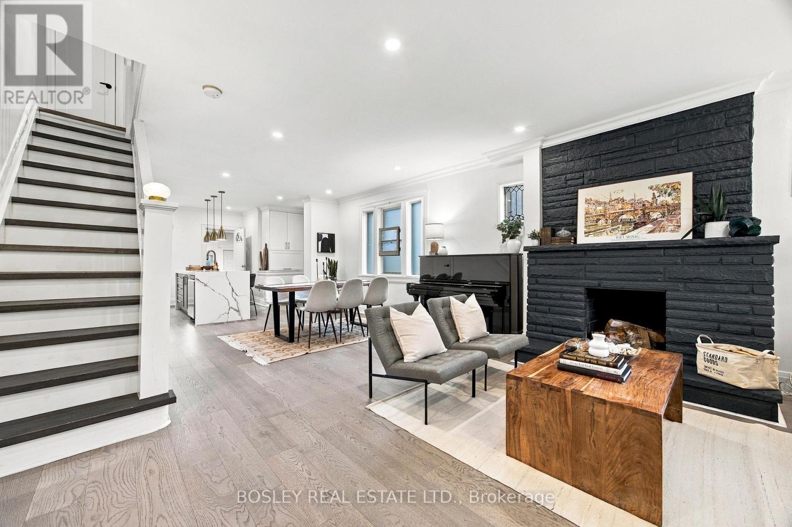 114 West Lynn Avenue, Toronto, ON photo 4