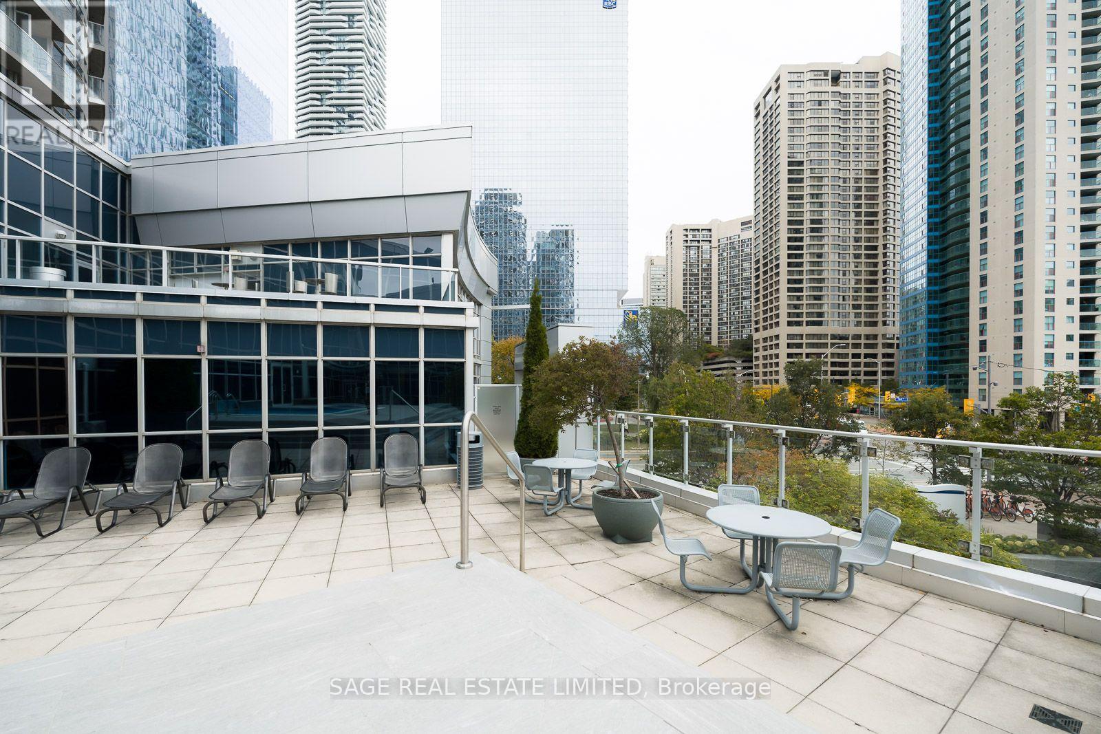#1705 208 QUEENS QUAY W - 21