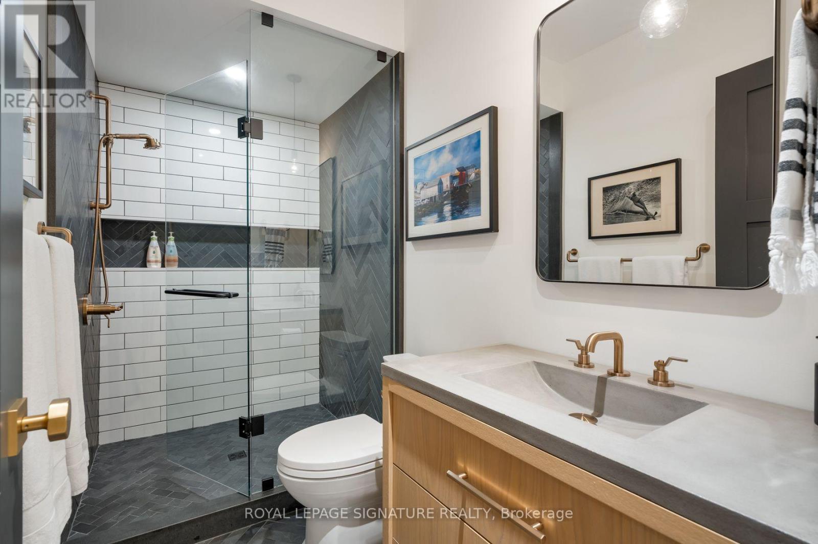 191 Deloraine Avenue, Toronto, ON photo 37