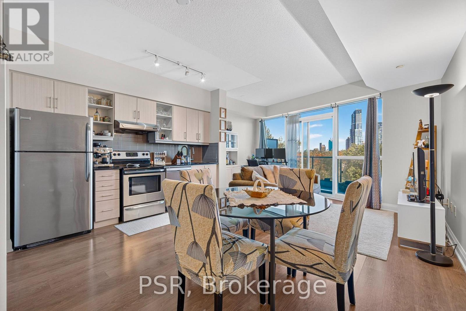 403- 160 Vanderhoof Avenue, Toronto, ON photo 2