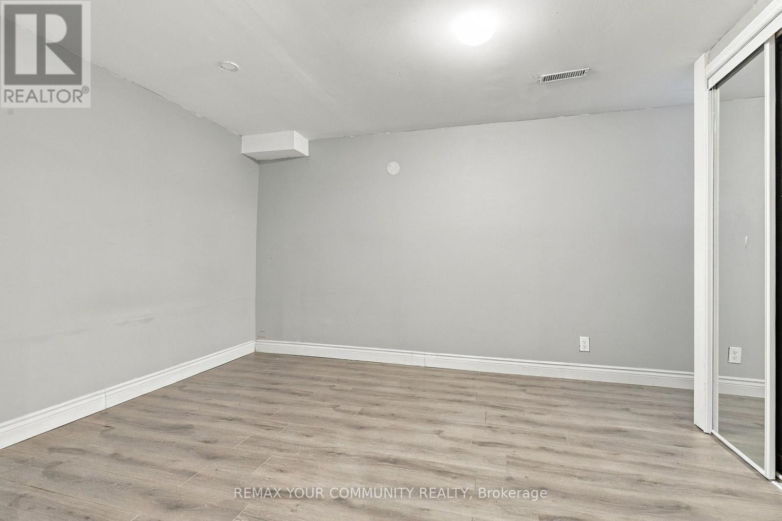 205 Hupfield Trail, Toronto, ON photo 35