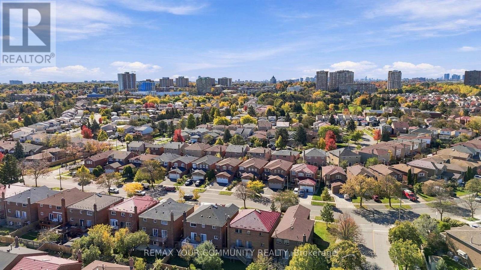 205 Hupfield Trail, Toronto, ON photo 48