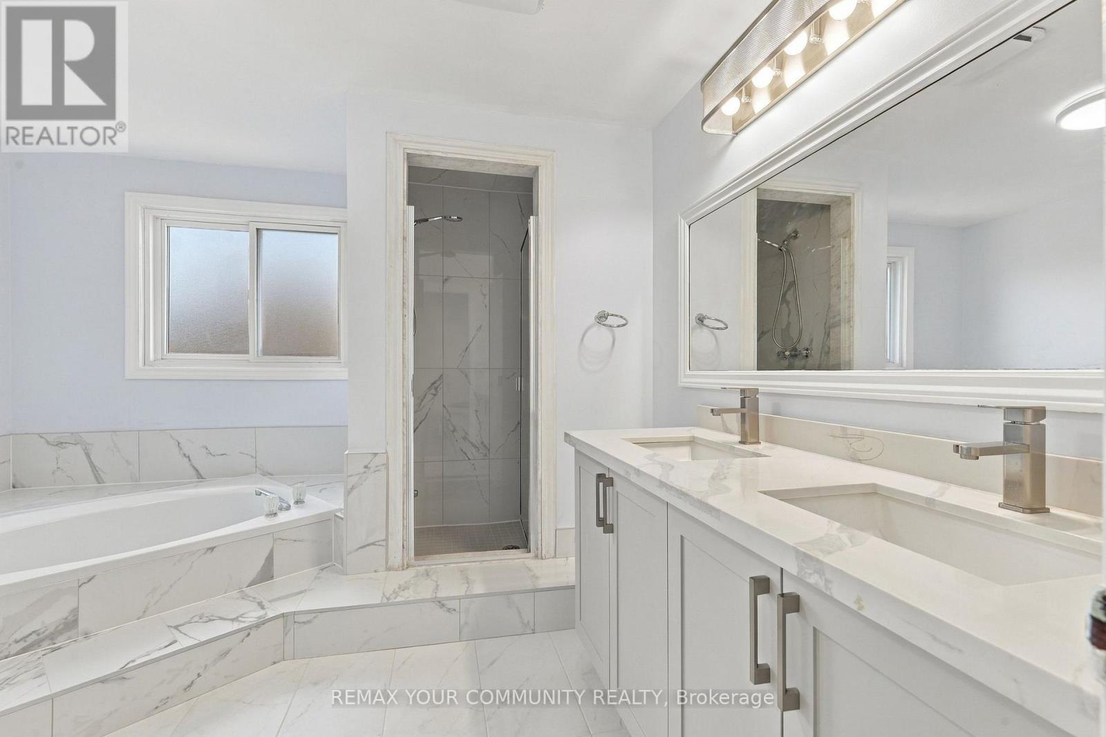 205 Hupfield Trail, Toronto, ON photo 26
