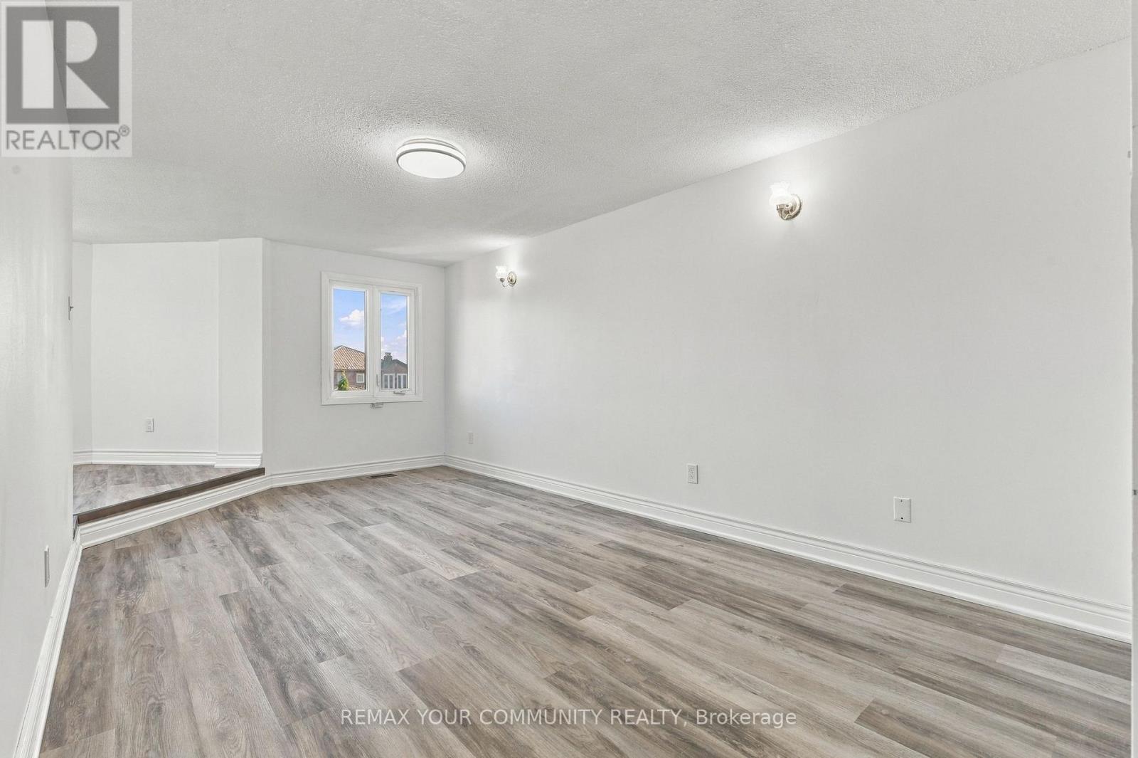 205 Hupfield Trail, Toronto, ON photo 23