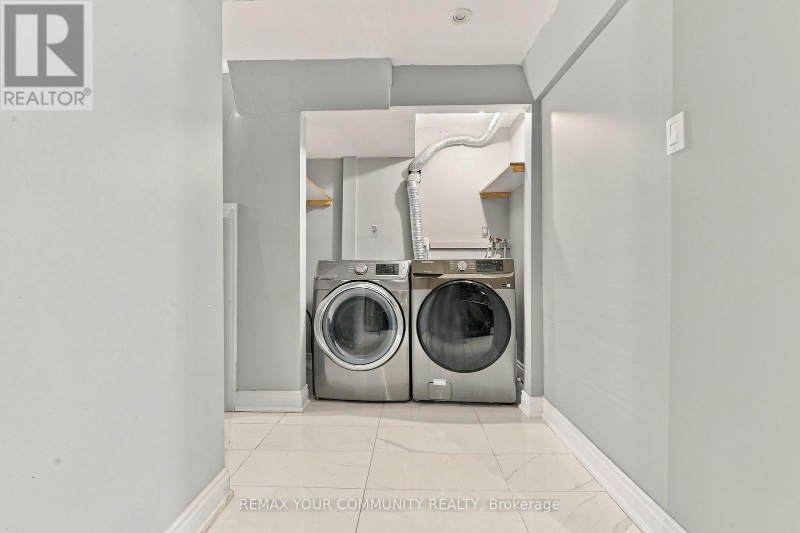205 Hupfield Trail, Toronto, ON photo 41