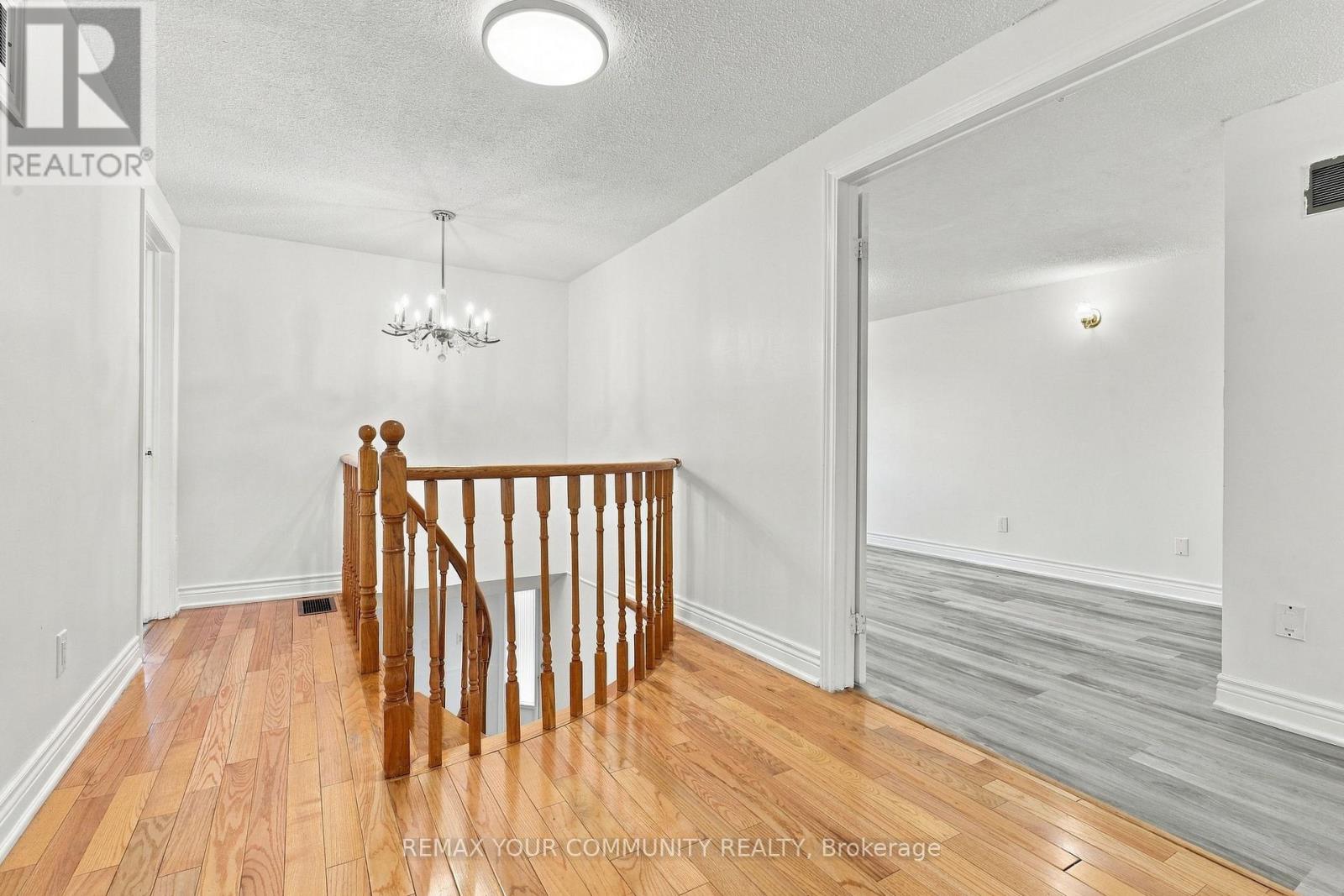 205 Hupfield Trail, Toronto, ON photo 34