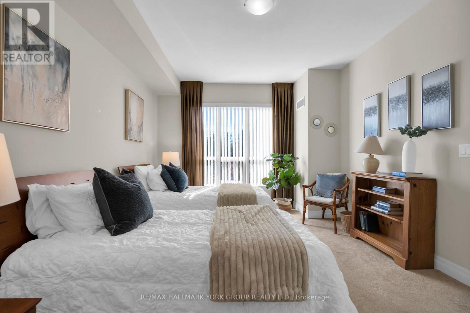 212- 180 John West Way, Aurora, ON photo 34