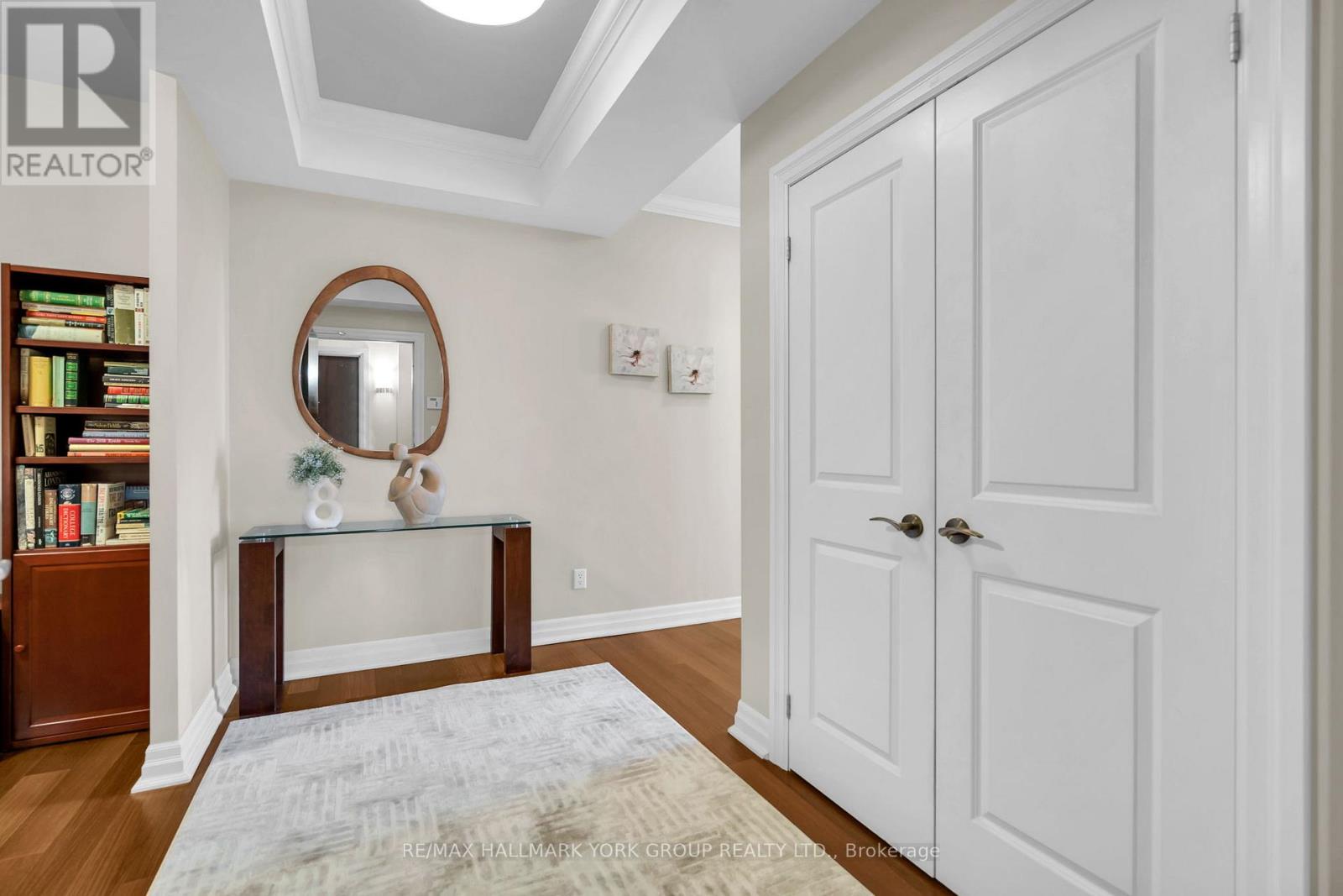 212- 180 John West Way, Aurora, ON photo 8