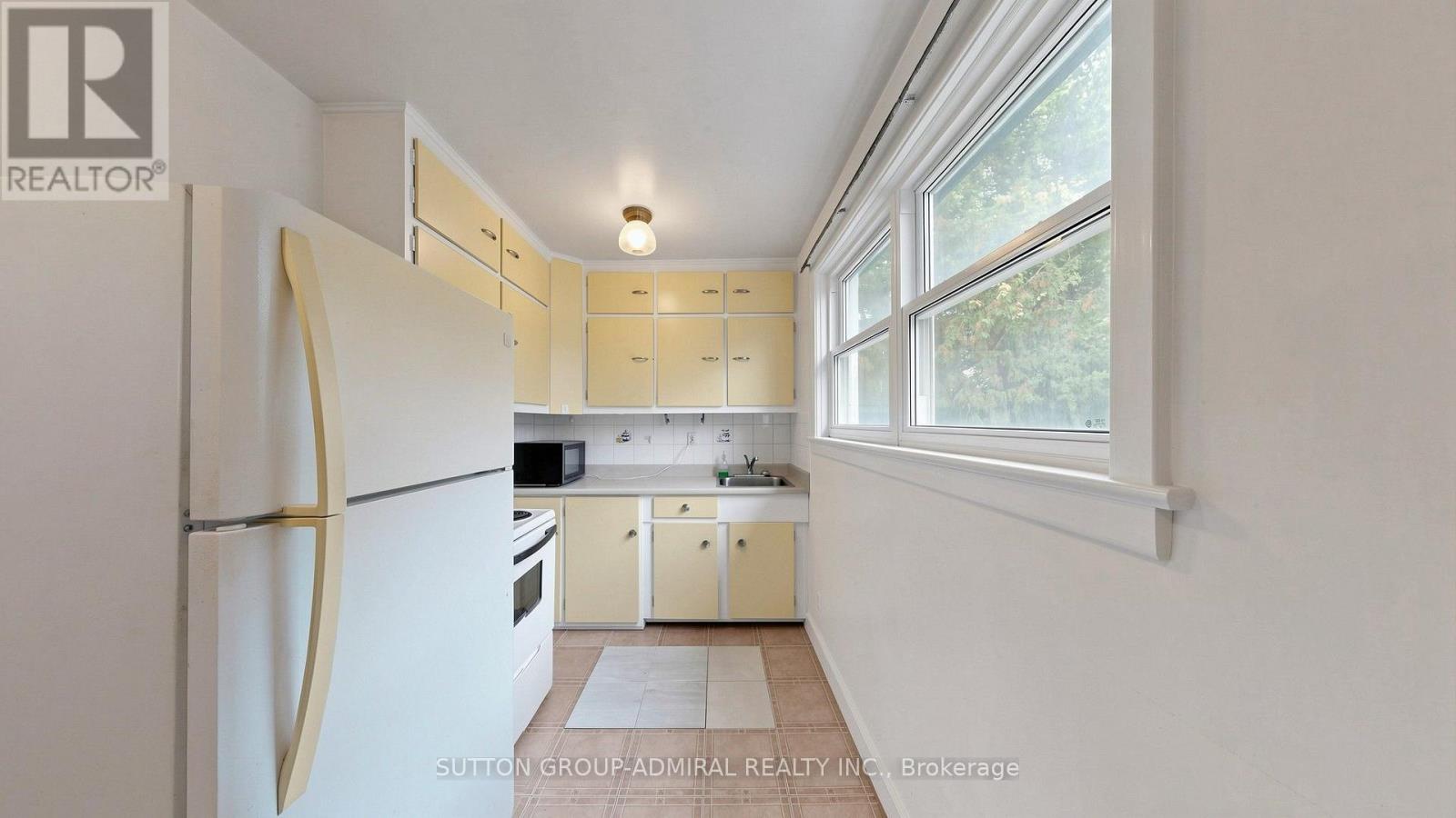 10 Highland Park Boulevard, Markham, ON photo 18