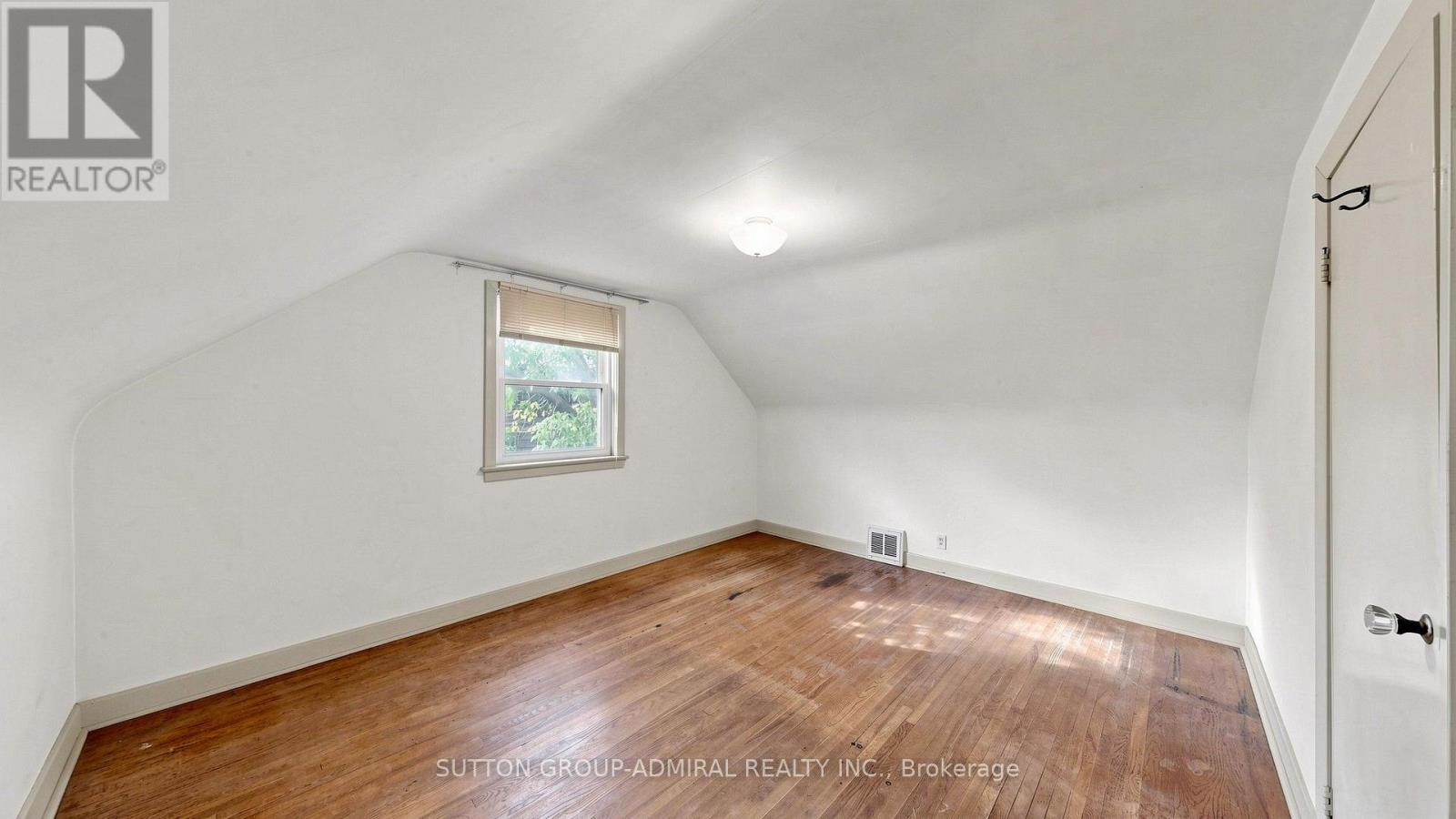 10 Highland Park Boulevard, Markham, ON photo 27