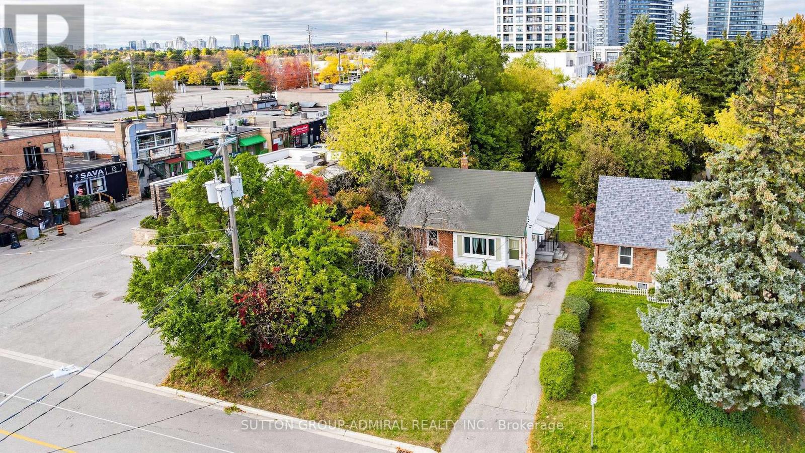 10 Highland Park Boulevard, Markham, ON photo 44