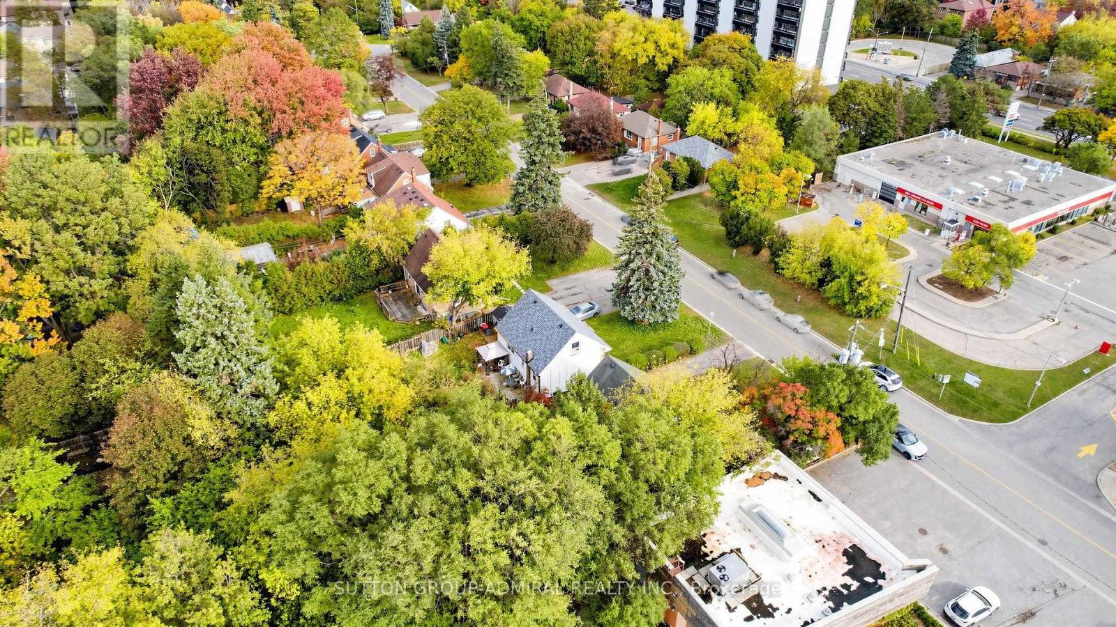 10 Highland Park Boulevard, Markham, ON photo 47