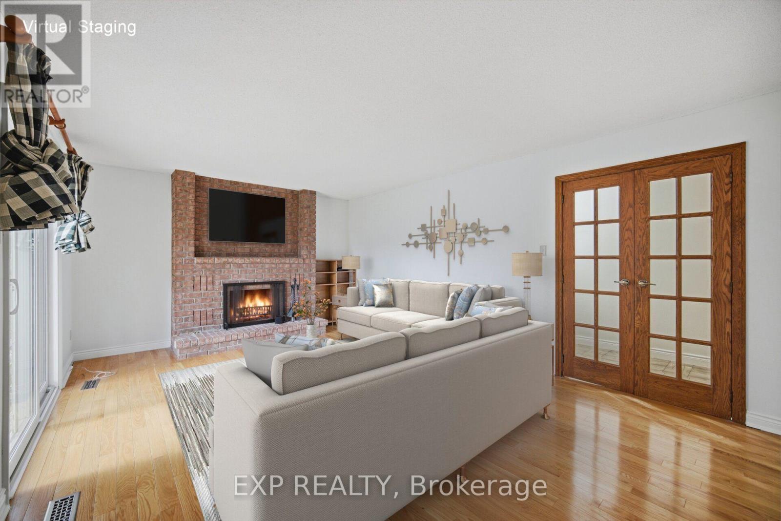 20 Devlin Place, Aurora, ON photo 11