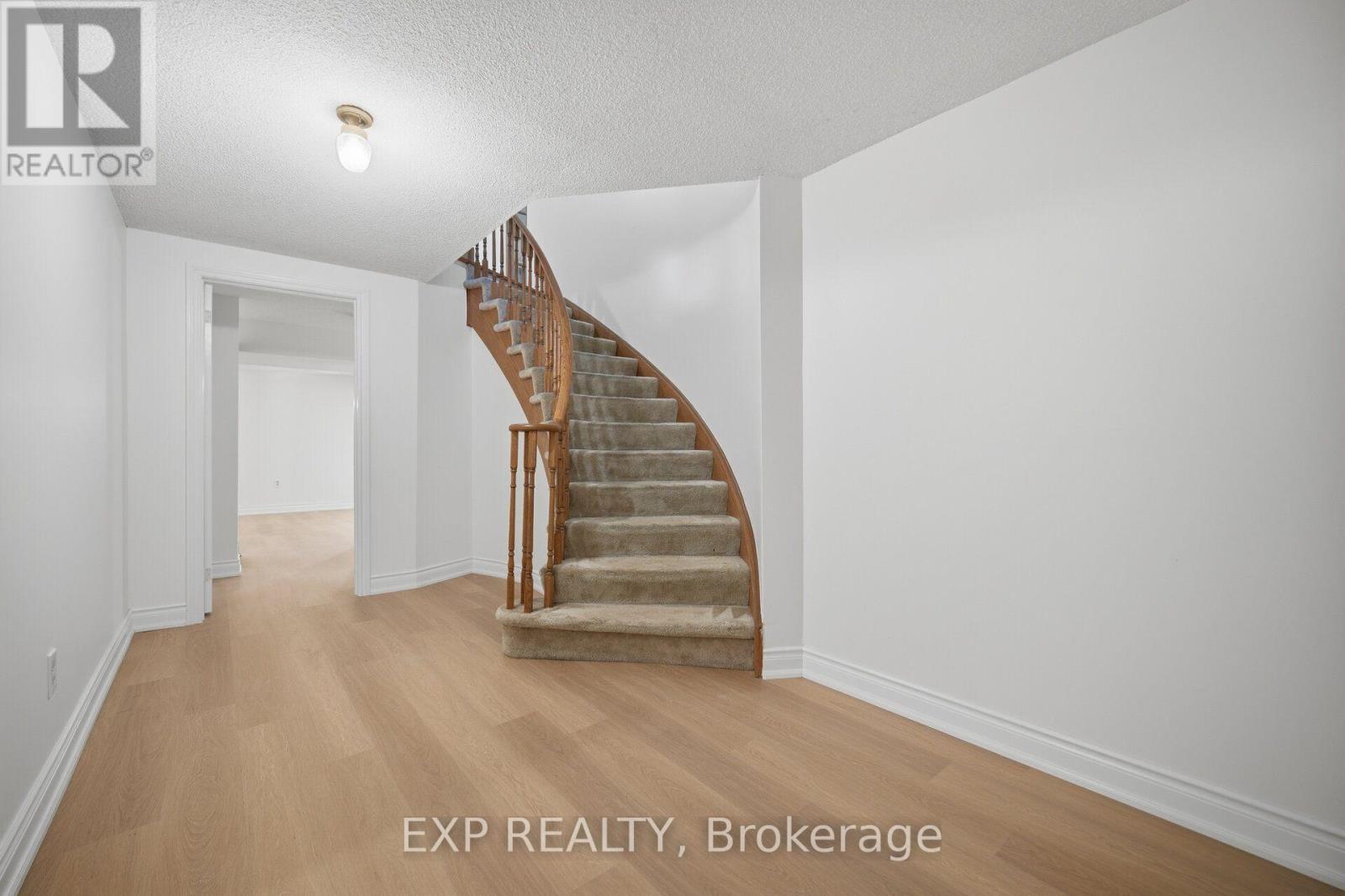 20 Devlin Place, Aurora, ON photo 22