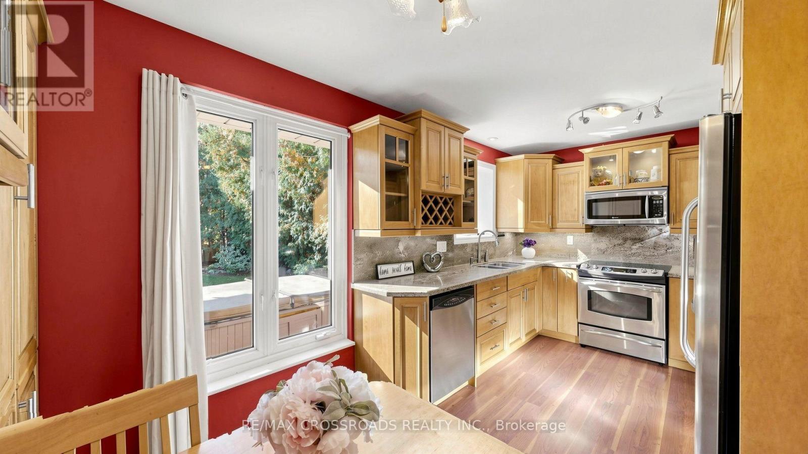 27 Hagerman Boulevard, Markham, ON photo 9