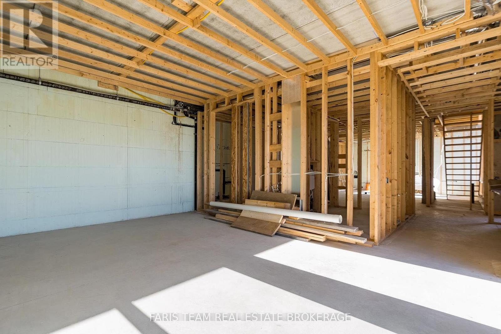 11 Pine Point, Oro-Medonte, ON photo 13