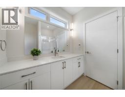 312 777 Station Ave, Langford, BC V9B7K5 Photo 17