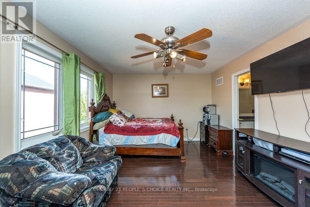 1 Bouvier Gate, Brampton, ON photo 26