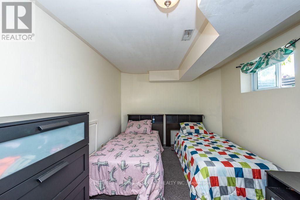 1 BOUVIER GATE - 45