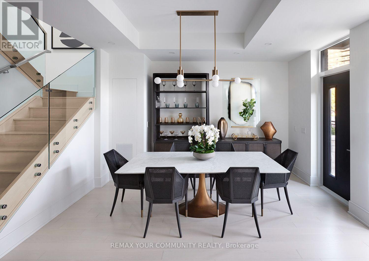 TH118- 259 Kingsway, Toronto, ON photo 6