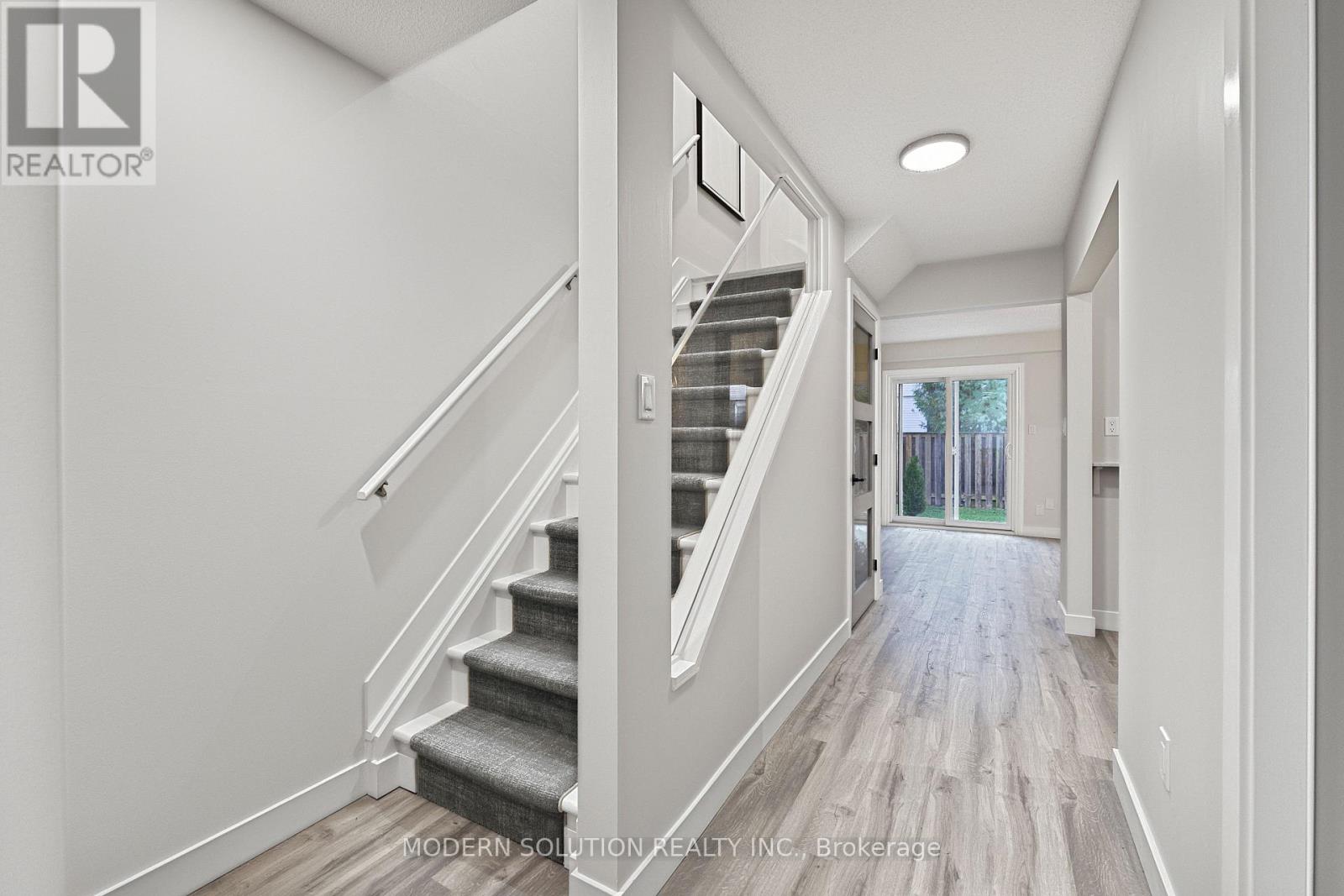 23- 386 Highland Road West, Hamilton, ON photo 24