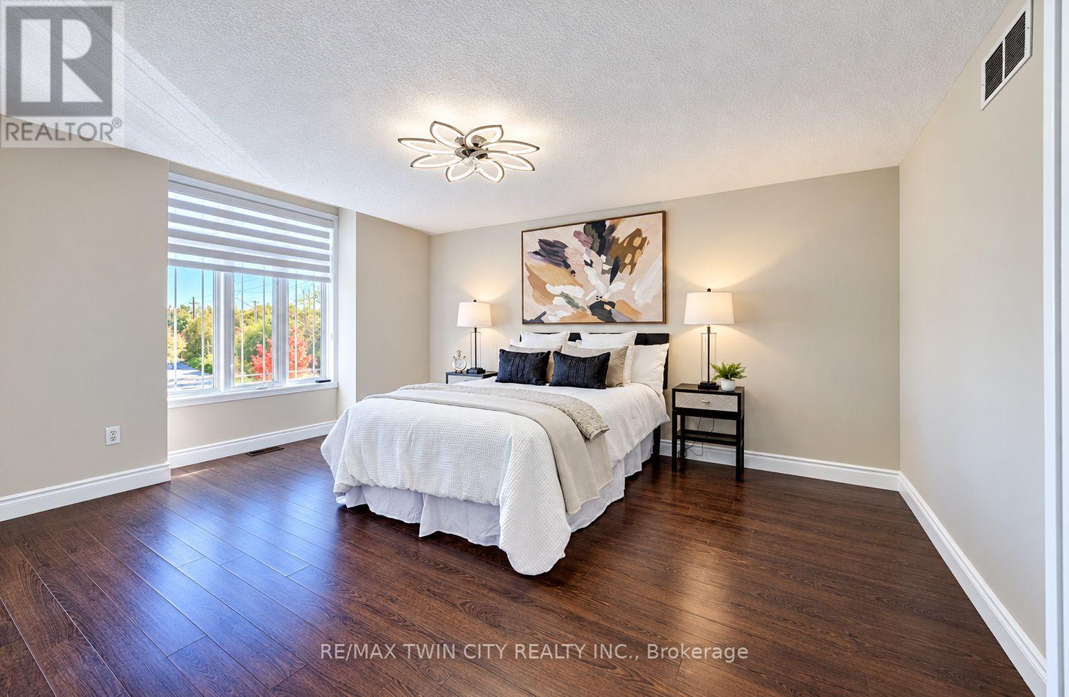 457 Annapolis Court, Waterloo, ON photo 17