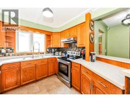 3pc Bathroom - 5228 42 Street, Camrose, AB T4V1A8 Photo 11