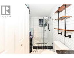 5228 42 Street, Camrose, AB T4V1A8 Photo 17
