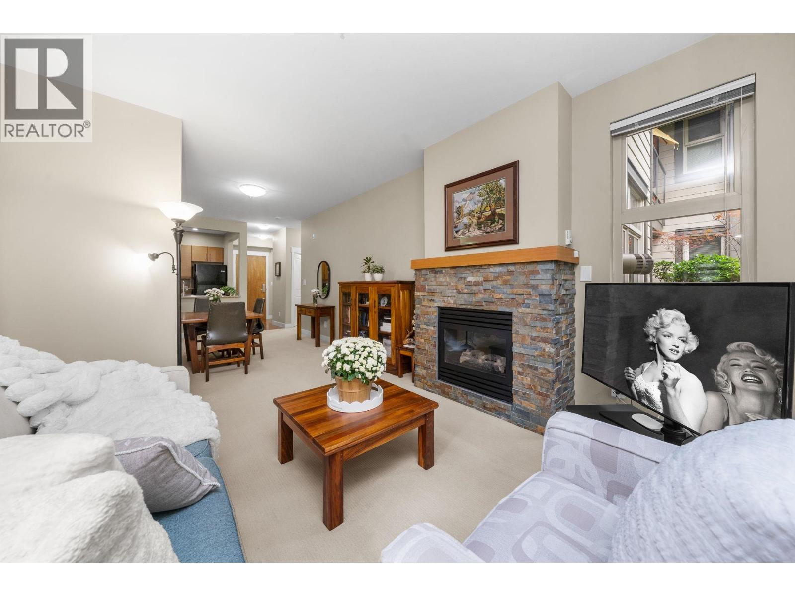 Photo of 208 188 W 29 STREET 10