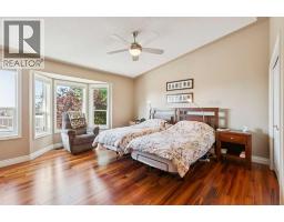 121 Sierra Morena Green Sw, Calgary, AB T3H3E4 Photo 19