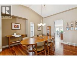 4pc Bathroom - 121 Sierra Morena Green Sw, Calgary, AB T3H3E4 Photo 7