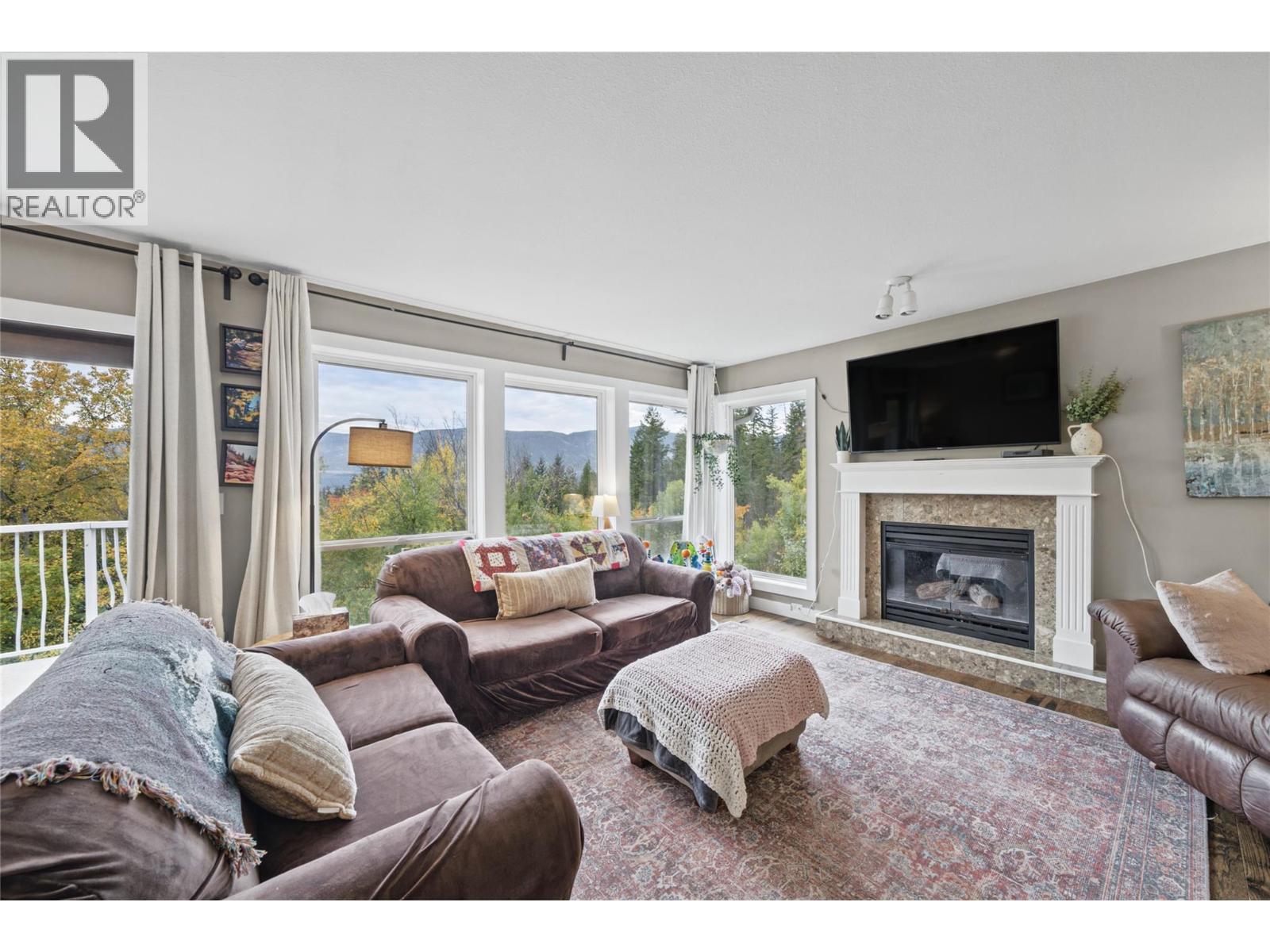  251 17 Street Southeast, Salmon Arm