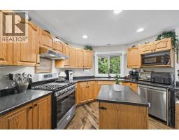 251 17 Street Se, Salmon Arm, BC V1E1R7 Photo 18