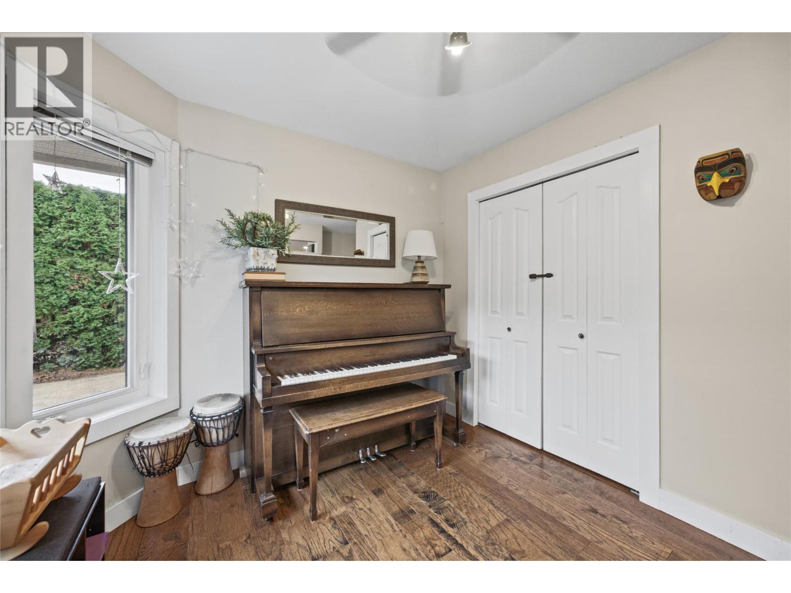  251 17 Street Southeast, Salmon Arm