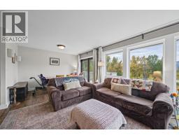 251 17 Street Se, Salmon Arm, BC V1E1R7 Photo 26