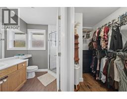 251 17 Street Se, Salmon Arm, BC V1E1R7 Photo 41