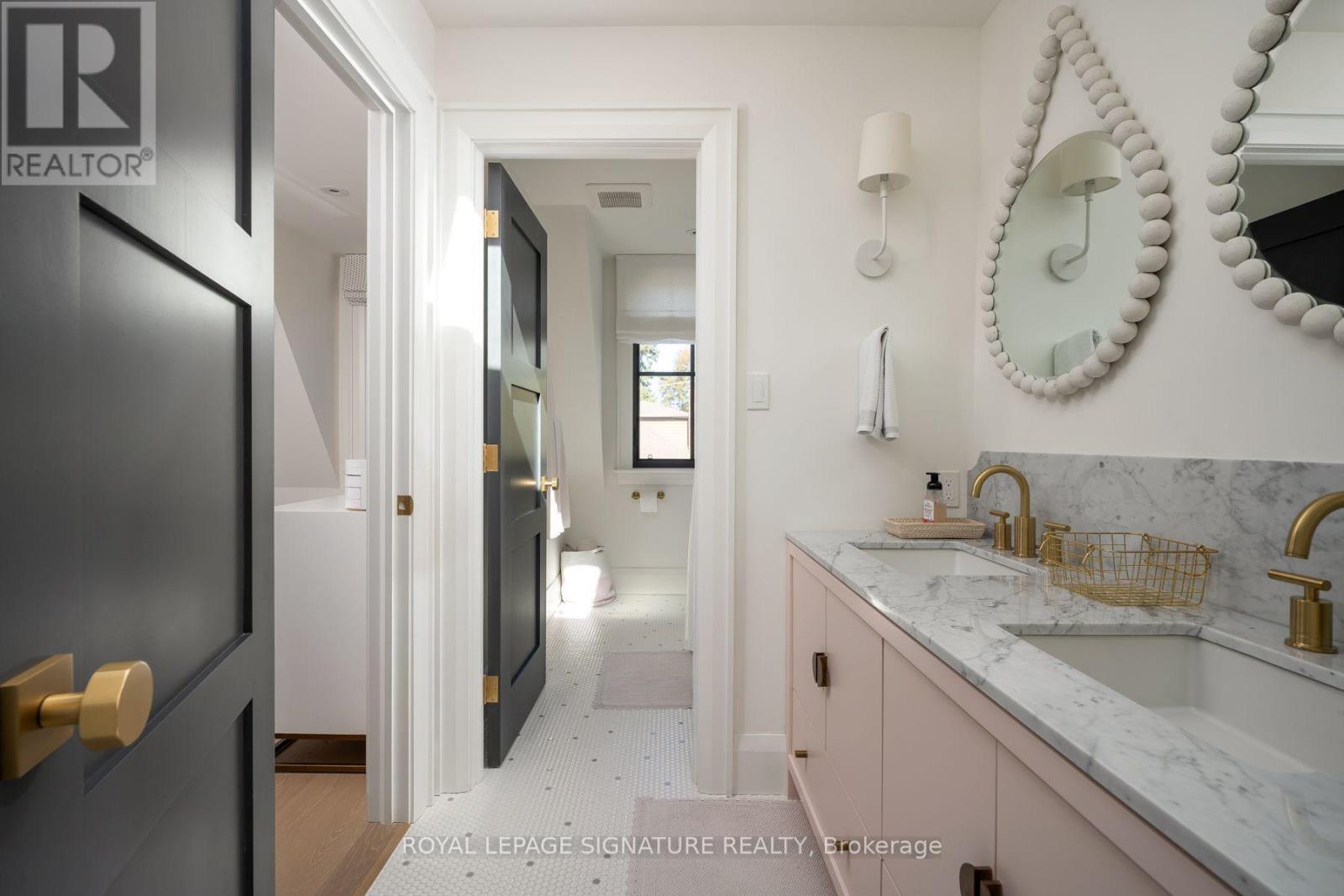 191 Deloraine Avenue, Toronto, ON photo 32
