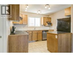2, 105 Silkstone Road W, Lethbridge, AB T1J3A8 Photo 25