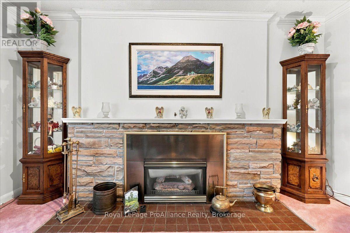 9 Parkview Heights, Quinte West, ON photo 14