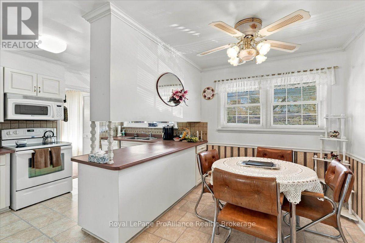 9 PARKVIEW HEIGHTS - 22