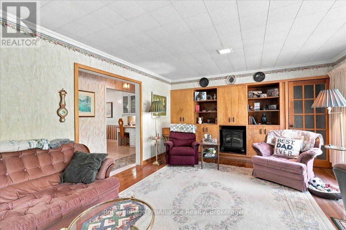 9 PARKVIEW HEIGHTS - 23