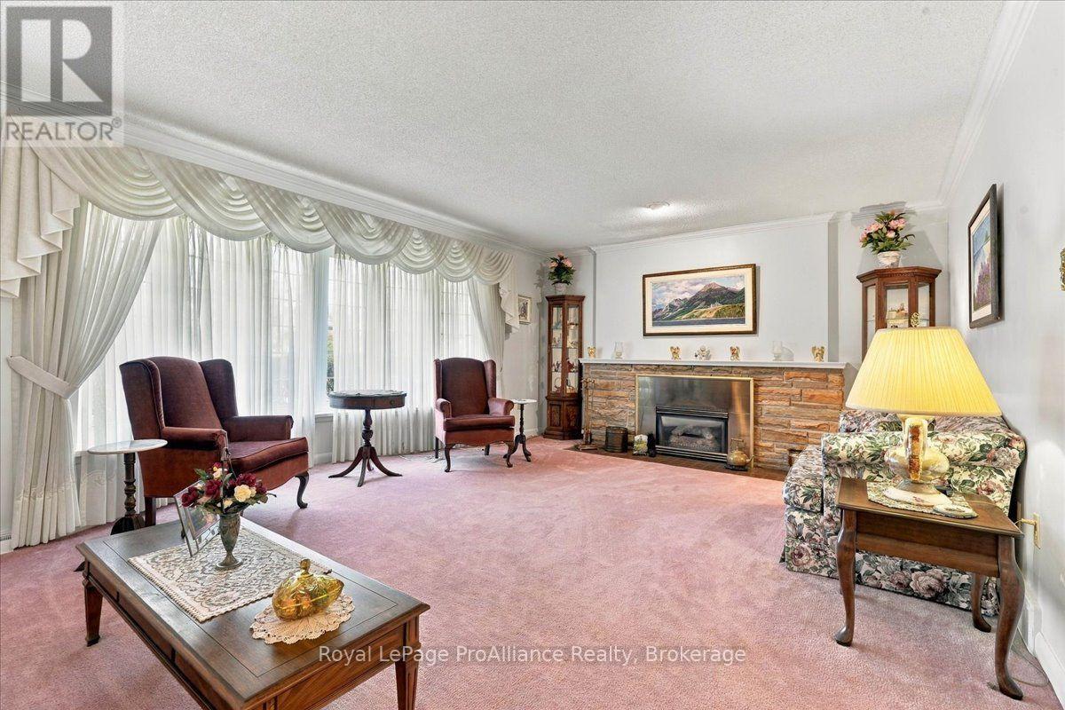 9 Parkview Heights, Quinte West, ON photo 8