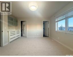 4pc Bathroom - 1311 Denham Crescent, Saskatoon, SK S7R0B2 Photo 10