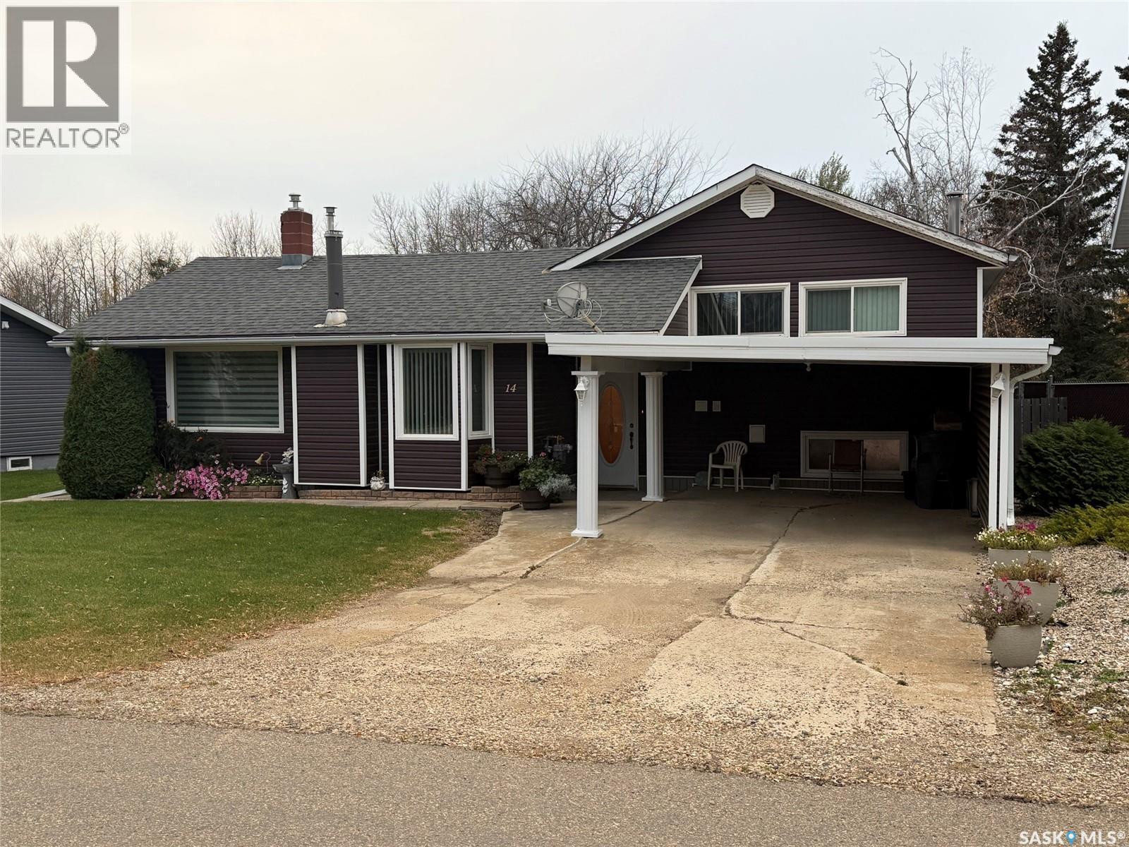 14 14 Fourth STREET W, Norquay