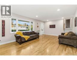 169 Hedgewood Drive, photo 9