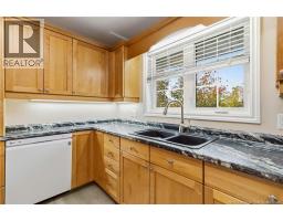 169 Hedgewood Drive, photo 19