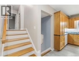 169 Hedgewood Drive, photo 20