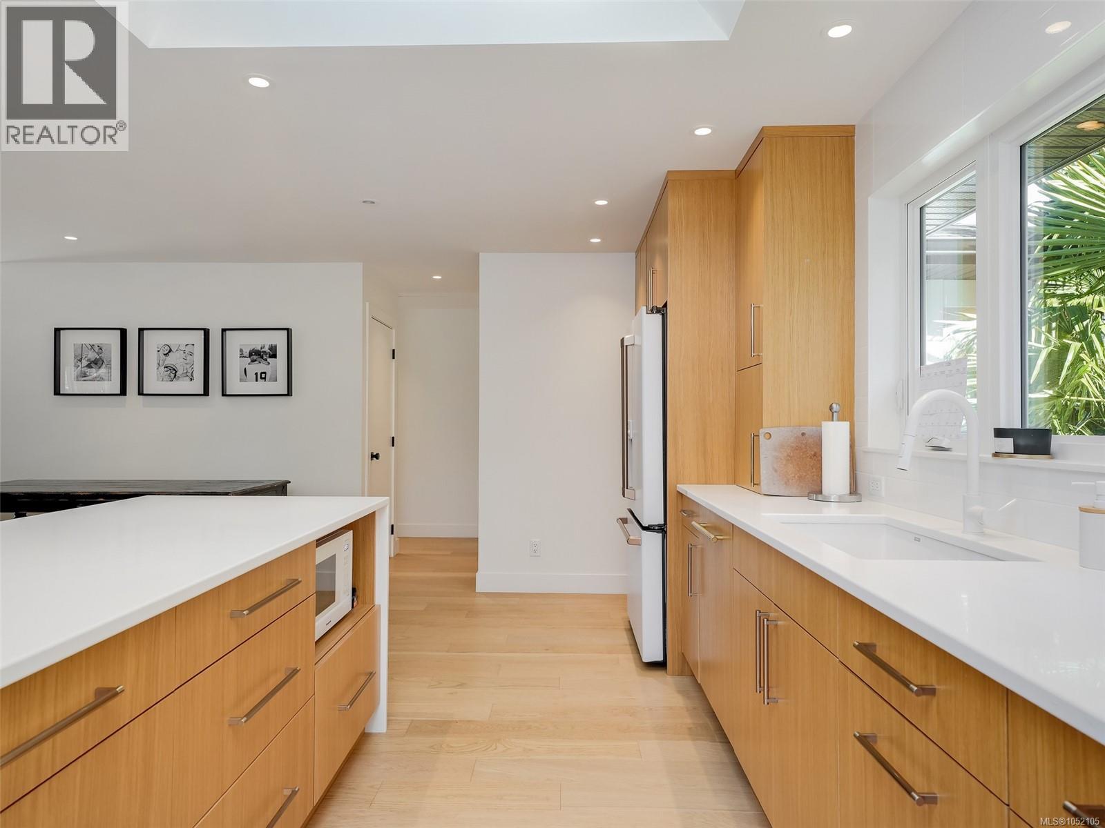  7949 East Saanich Road, Central Saanich