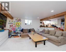 7949 East Saanich Rd, Central Saanich, BC V0S1M0 Photo 19